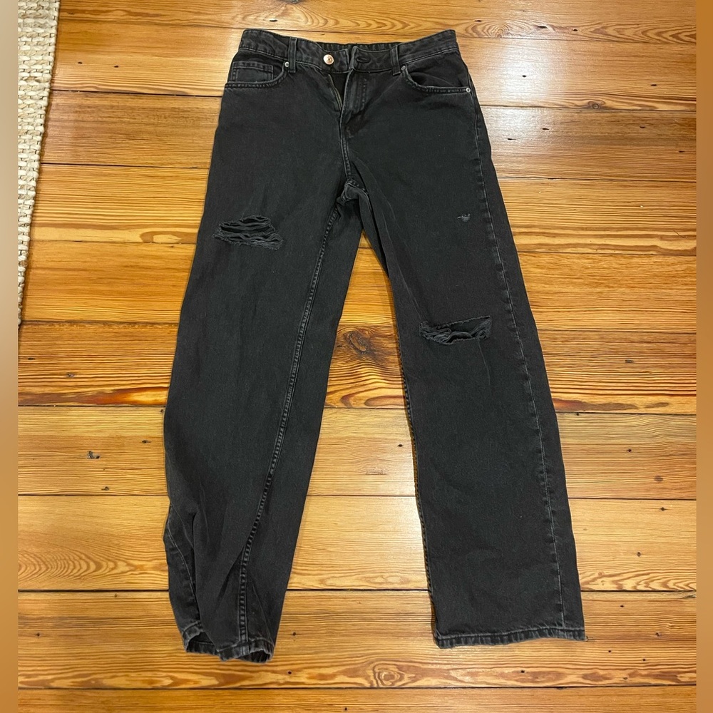 H&M Black Jeans! Size 4!